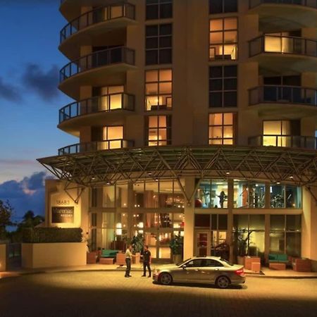 Beachfront Resort Pool Ocean View Balcony Miami Beach Exterior photo