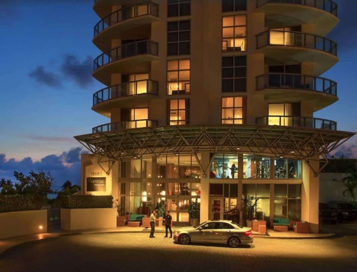 Beachfront Resort Pool Ocean View Balcony Miami Beach Exterior photo